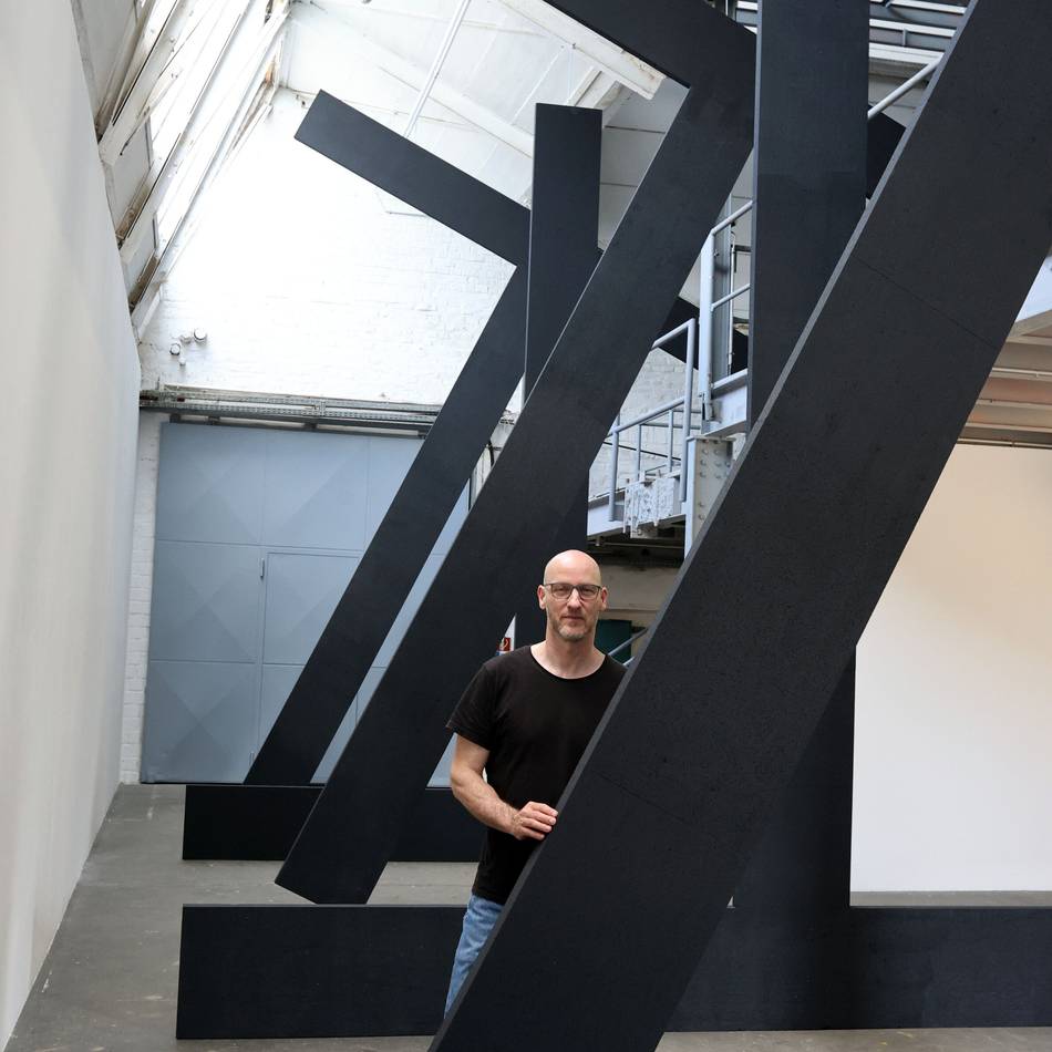 Kunst in Mönchengladbach: Christian Helwing zeigt architektonische Installation