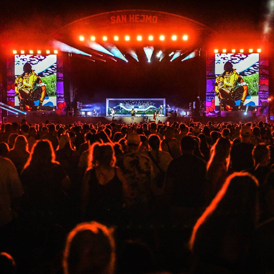 Sido spielt zum Abschluss am Freitag: Perfektes Wetter am ersten Festivaltag von San Hejmo