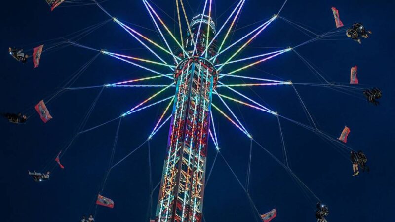 Erster Ausblick auf die Fahrgeschäfte 2025: Dieses 80-Meter-Monster kommt zur Neusser Kirmes