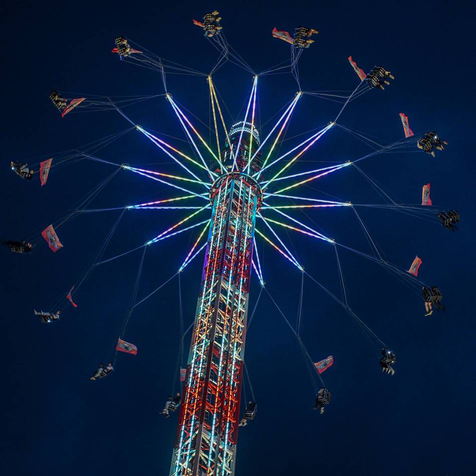 Erster Ausblick auf die Fahrgeschäfte 2025: Dieses 80-Meter-Monster kommt zur Neusser Kirmes