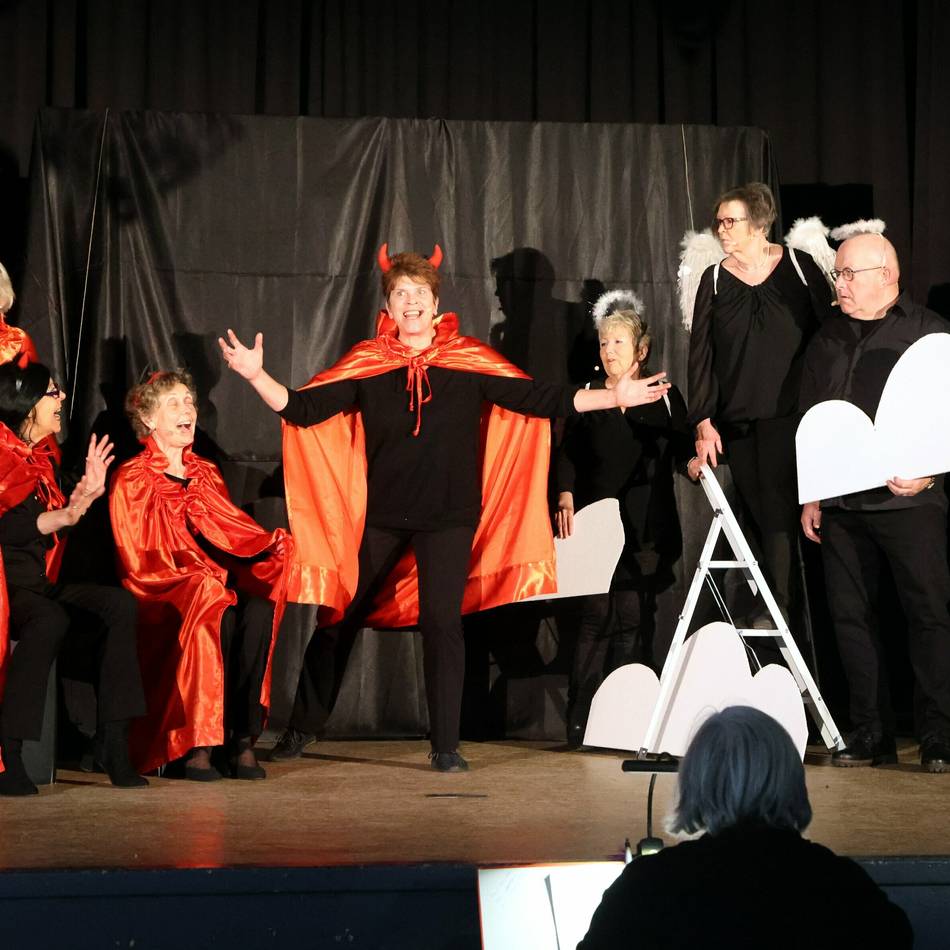 Neues Programm der Kabarettgruppe in Leichlingen: „Weibs-Bilder“ suchen Souffleur