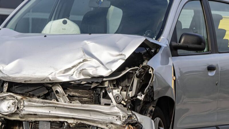 Ermittlungen wurden aufgenommen: Unfall in Bönninghardt mit zwei Leichtverletzten