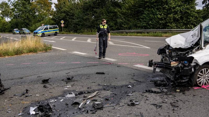 Zusammenstoß mit Auto: Motorradfahrer stirbt bei Unfall in Grefrath