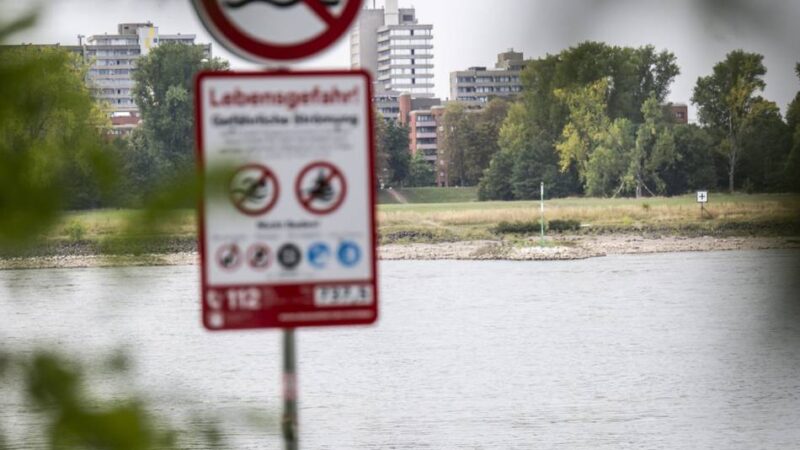 Verstöße gegen Badeverbot in Düsseldorf: „Wenn ich schwimmen gehen will, gehe ich schwimmen“