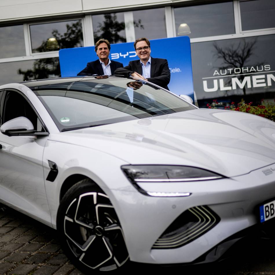 Chinesischer Hersteller: Größtes BYD-Autohaus Deutschlands eröffnet an Düsseldorfer Automeile – auf 1000 Quadratmetern