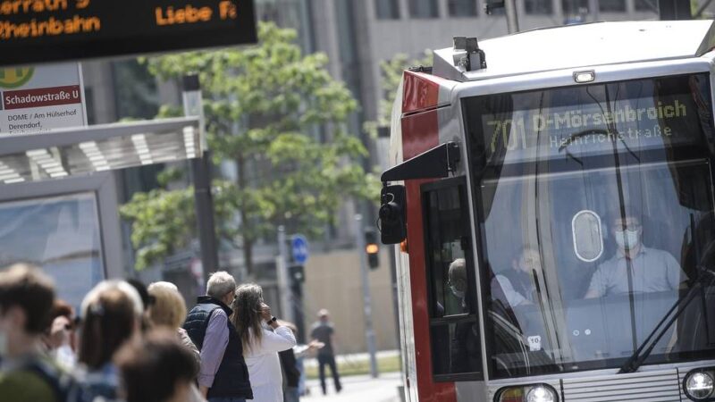 Gleiserneuerungen in Düsseldorf: Fünf Rheinbahnlinien von Sperrungen betroffen