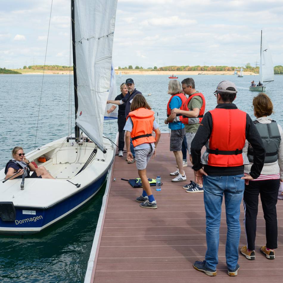 Schnuppertag beim Yachtclub in Dormagen: „Wir möchten zeigen, dass Segeln kein elitärer Sport ist“