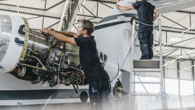Unternehmen wächst seit Jahren: Flugzeuge aus aller Welt werden in Mönchengladbach gewartet