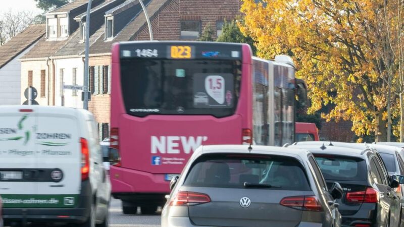 Kommunalwahl 2025 in Mönchengladbach: So wollen Parteien die Verkehrssituation verbessern