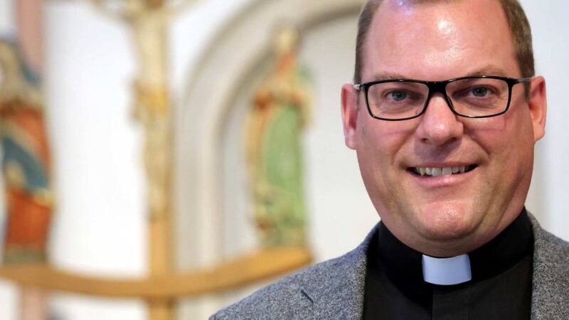 Pfarrer Hülz verlässt Leverkusen: Brückenbauer für acht Gemeinden