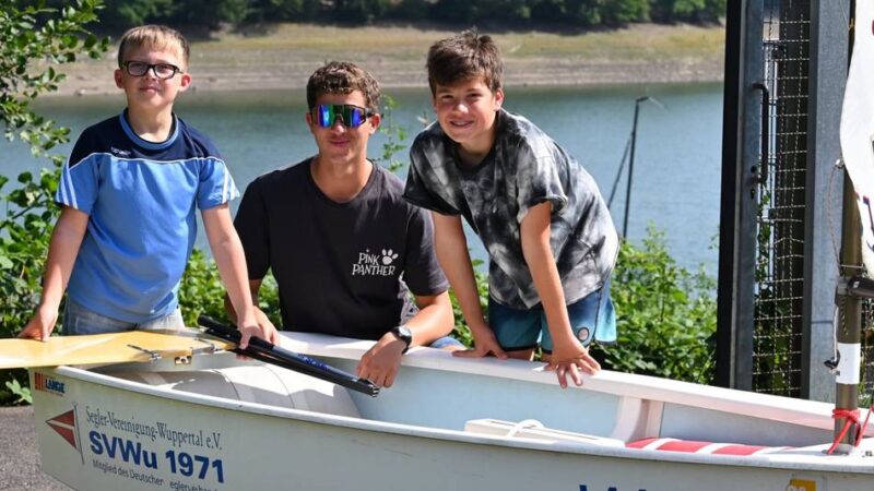 Feriencamps der SVWu in Hückeswagen: Segeln lernen geht auch bei Niedrigwasser