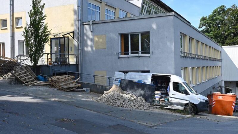 Martin-Buber-Schule Leichlingen/Wermelskirchen: „Wir bedauern die Verzögerung ausdrücklich“