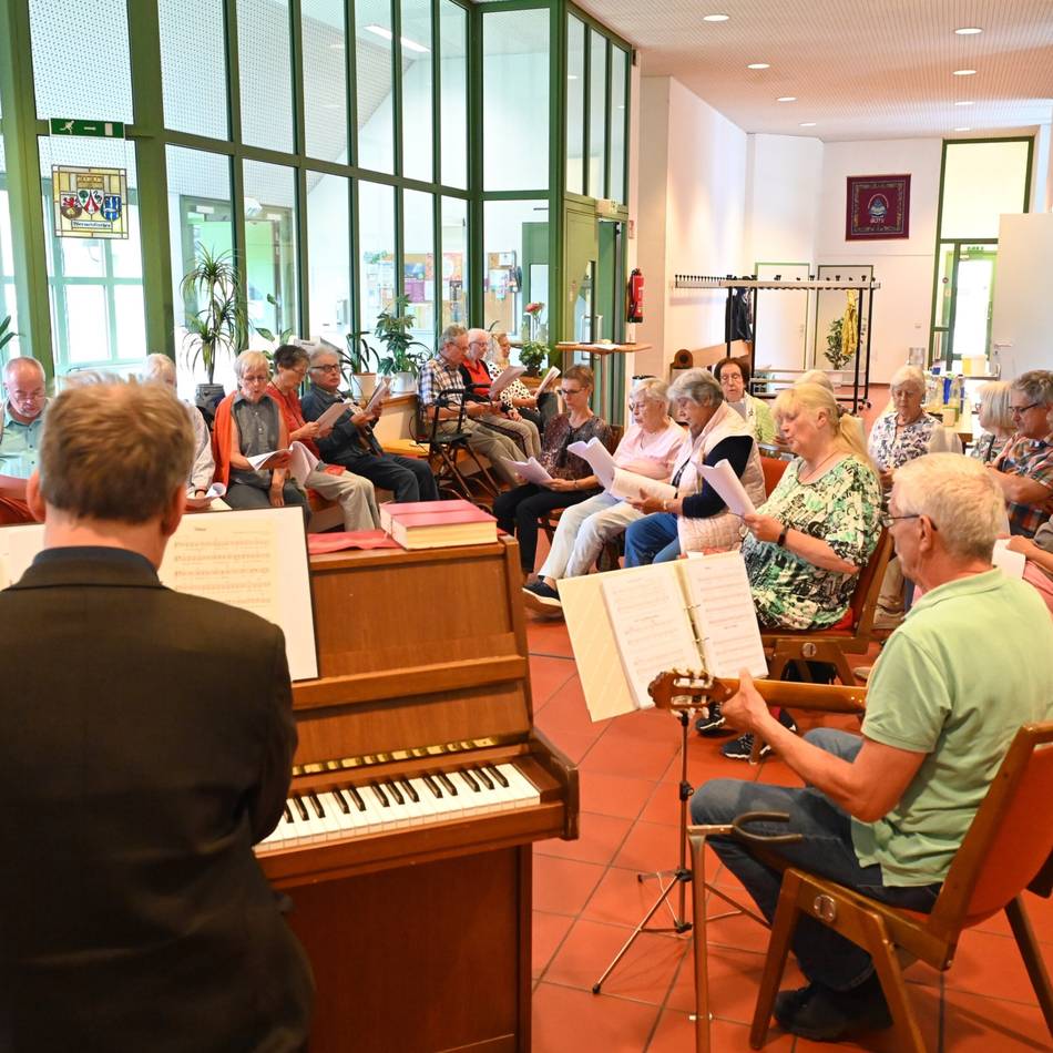 „Sing-Café“ der evangelischen Kirchengemeinde Wermelskirchen: Eine musikalische Auszeit vom Alltag