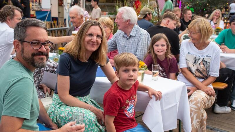 Vier bunte Tage: Kranenburg feiert Kirmes mit einem Überraschungsgast