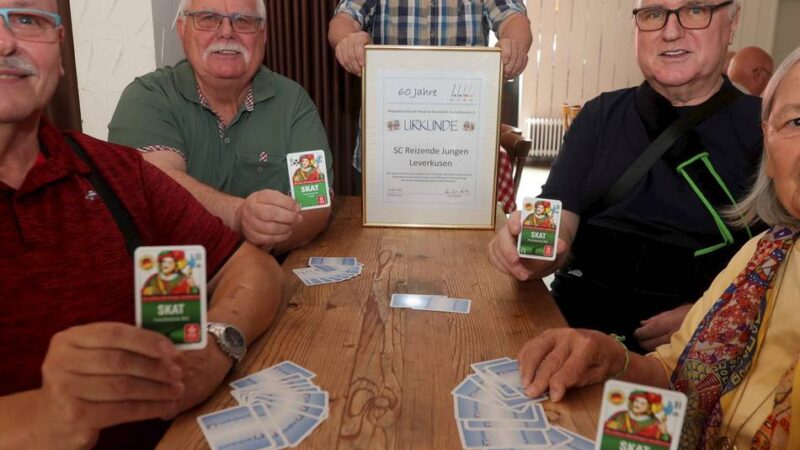 „Reizende Buben“ aus Leverkusen: Skatmeister glänzt mit 3110 Punkten