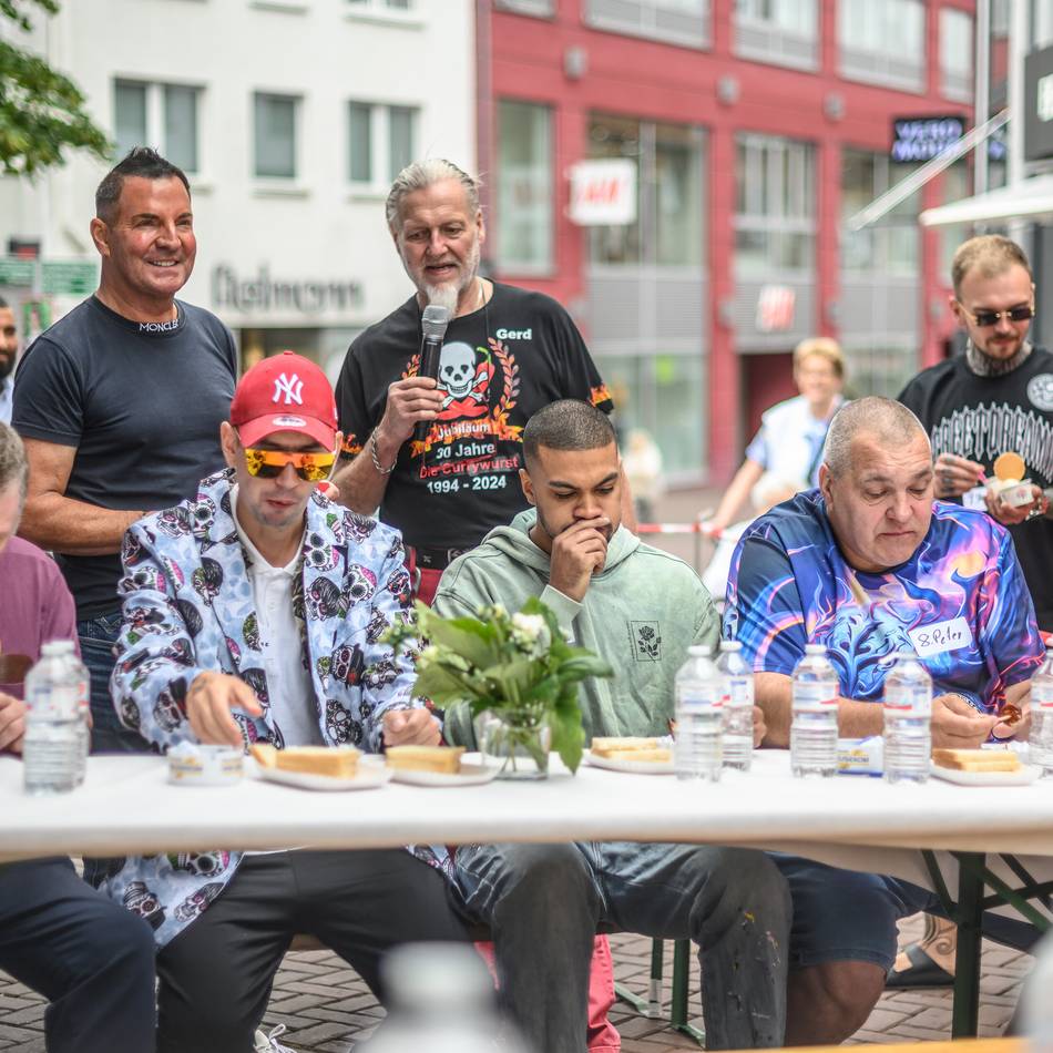 Millionen Scoville auf dem Teller: So war der diesjährige Scharfesser-Wettkampf in der Klever Innenstadt