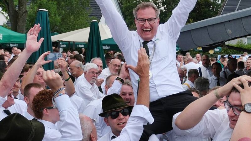 Ratinger Brauchtum: Die St. Sebastiani Bruderschaft hat einen neuen König