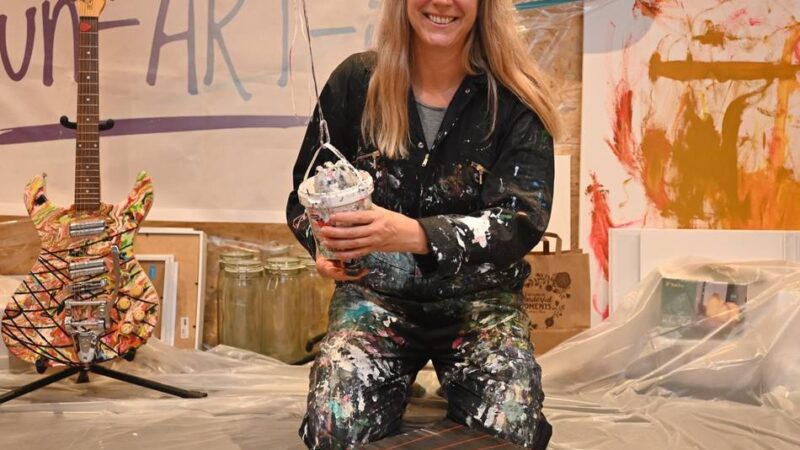 Kunst zum Mitmachen in Wermelskirchen: Nadel, Faden und ganz viel Farbe