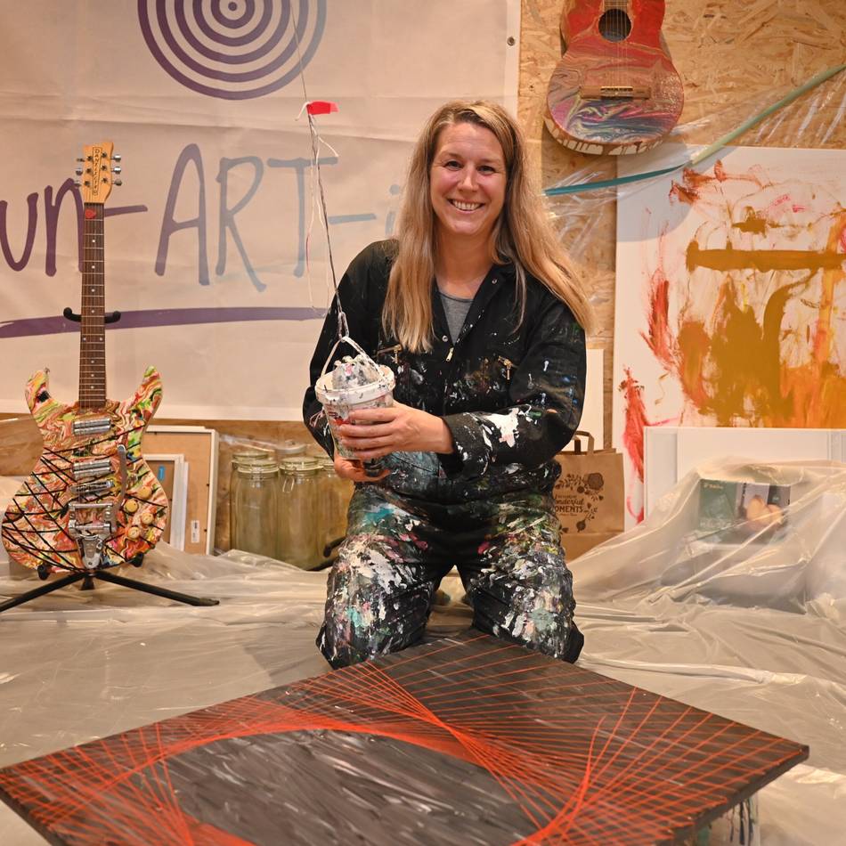 Kunst zum Mitmachen in Wermelskirchen: Nadel, Faden und ganz viel Farbe