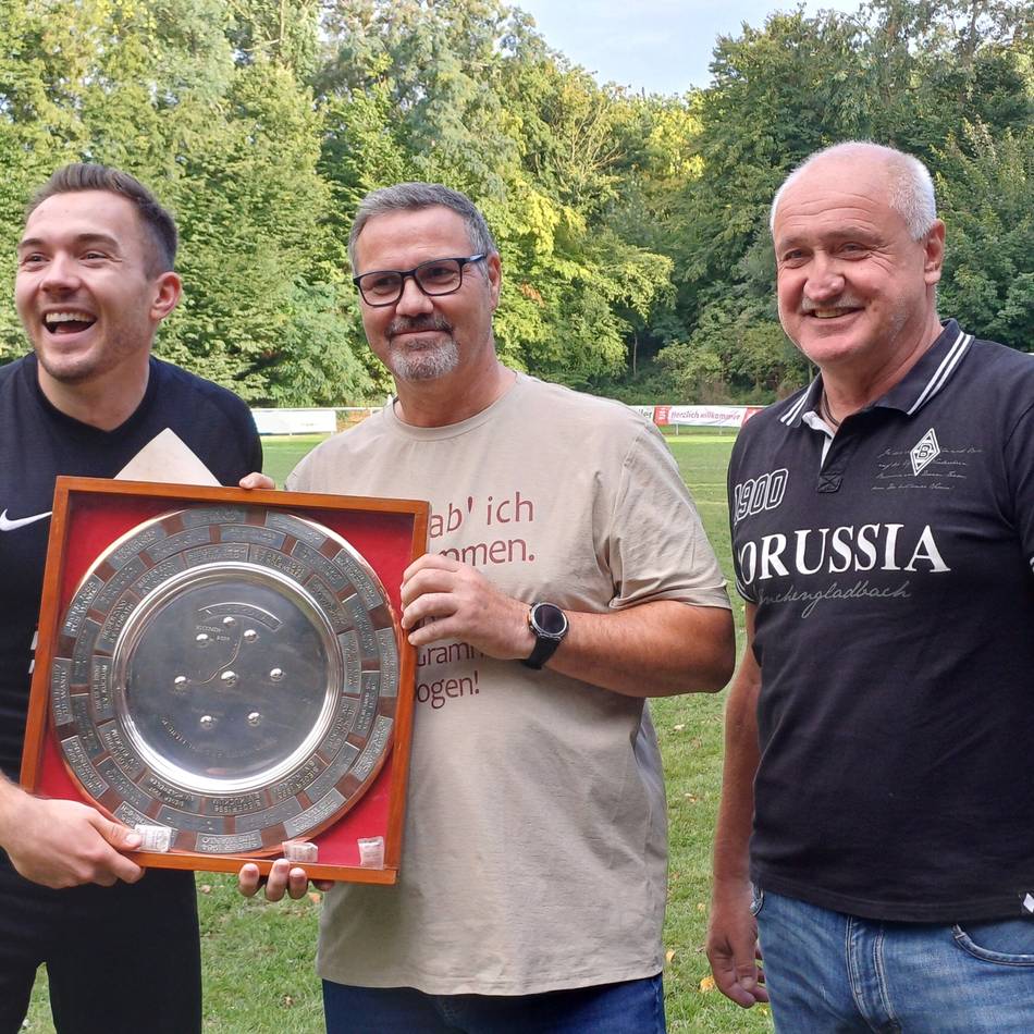 Der SV Niersquelle verliert beim Nierspokal: Otzenrath entthront den Seriensieger Kuckum