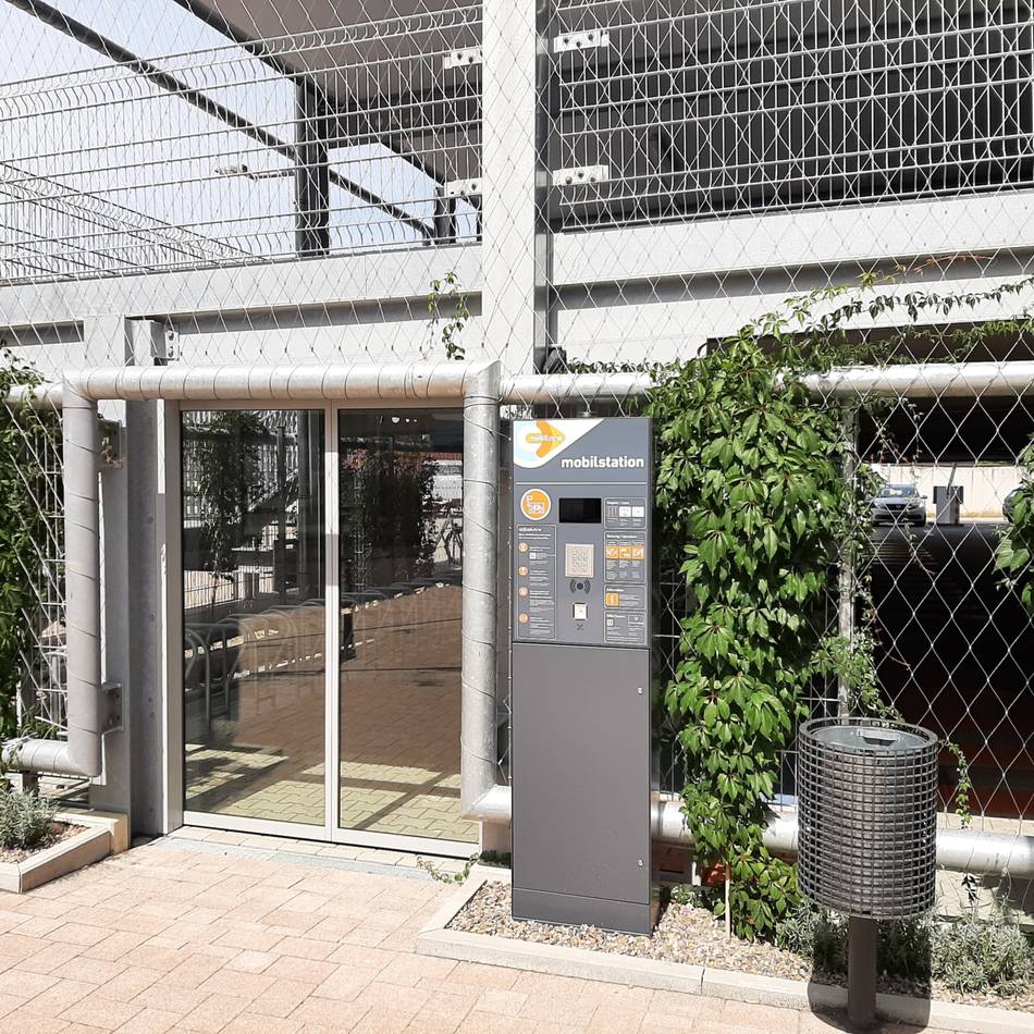 Schließfächer und Abstellanlage: Mobilstation in Erkelenz ist jetzt komplett
