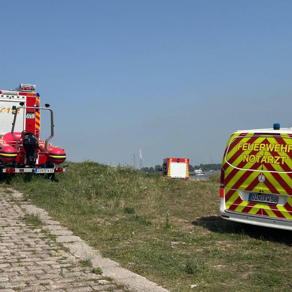 Bei Voerde: Toter Mann aus dem Rhein geborgen – Identität geklärt