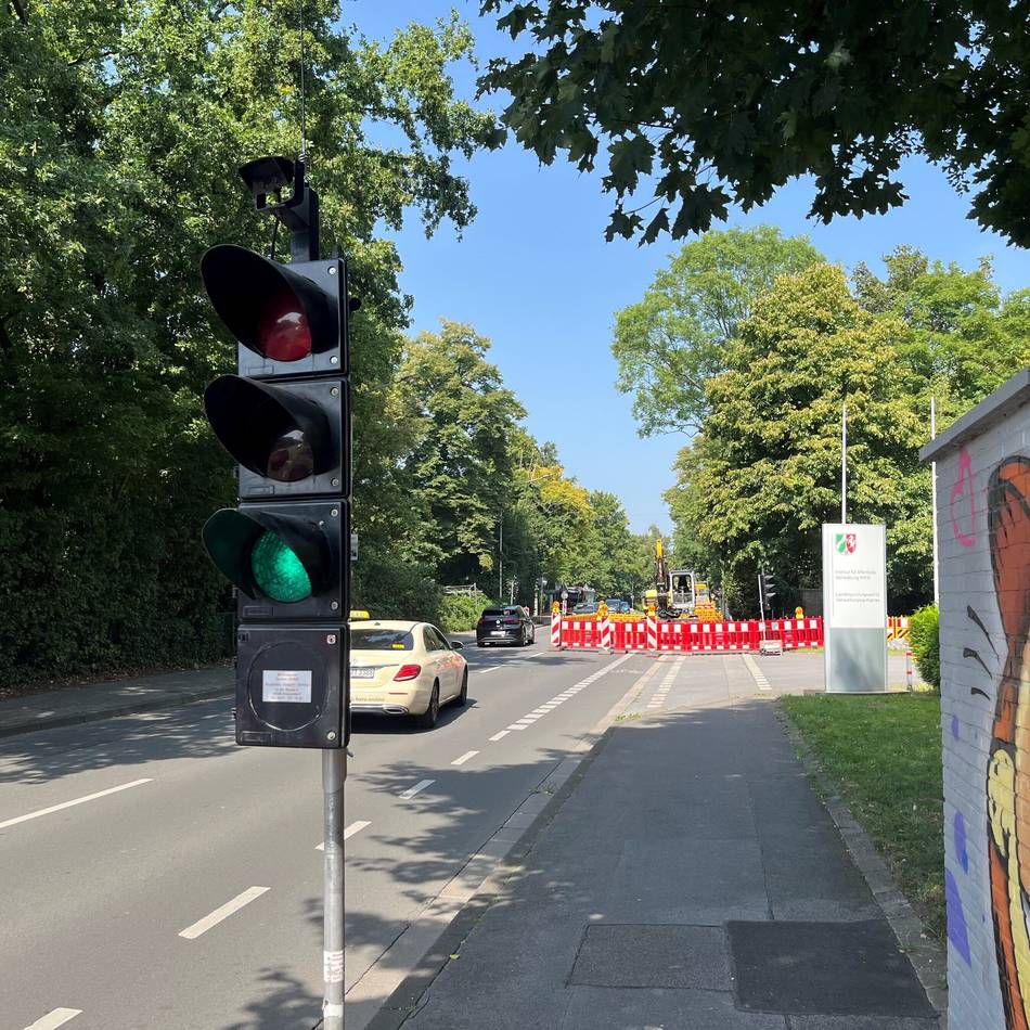 Stadtwerke verlegen Versorgungsleitungen: Baustelle Hochdahler Straße geht in neue Runde