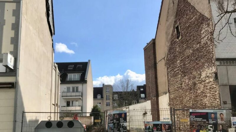 Neubau auf dem Grundstück des Brandhauses „Alt Schlebusch“: Baulücke in der Schlebuscher Fußgängerzone wird geschlossen