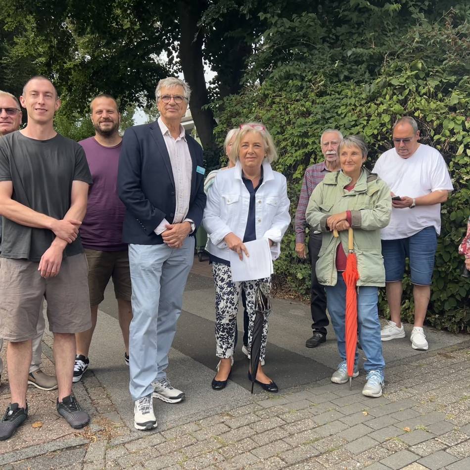 Anwohnerparken in Krefeld: „Wir haben die Stadt voller Blech“ – Anwohner finden keinen Parkplatz