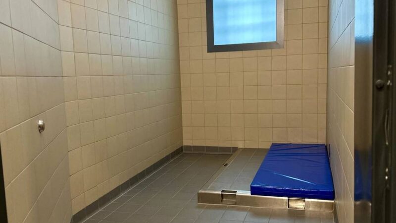Gewahrsamszellen in Grevenbroich: „Manche Insassen schmieren mit Fäkalien die Wände voll“