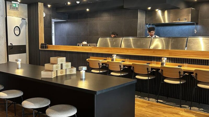 Düsseldorf-Stadtmitte: Steffen Hensslers Sushi-Restaurant hat endlich geöffnet