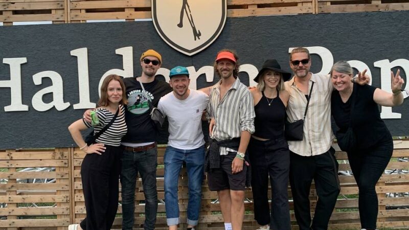 Auch bei Essen und Trinken ist das Festival besonders: Pop-Pralinen, Kuhmilch und eine eigene Währung – so bunt ist Haldern Pop