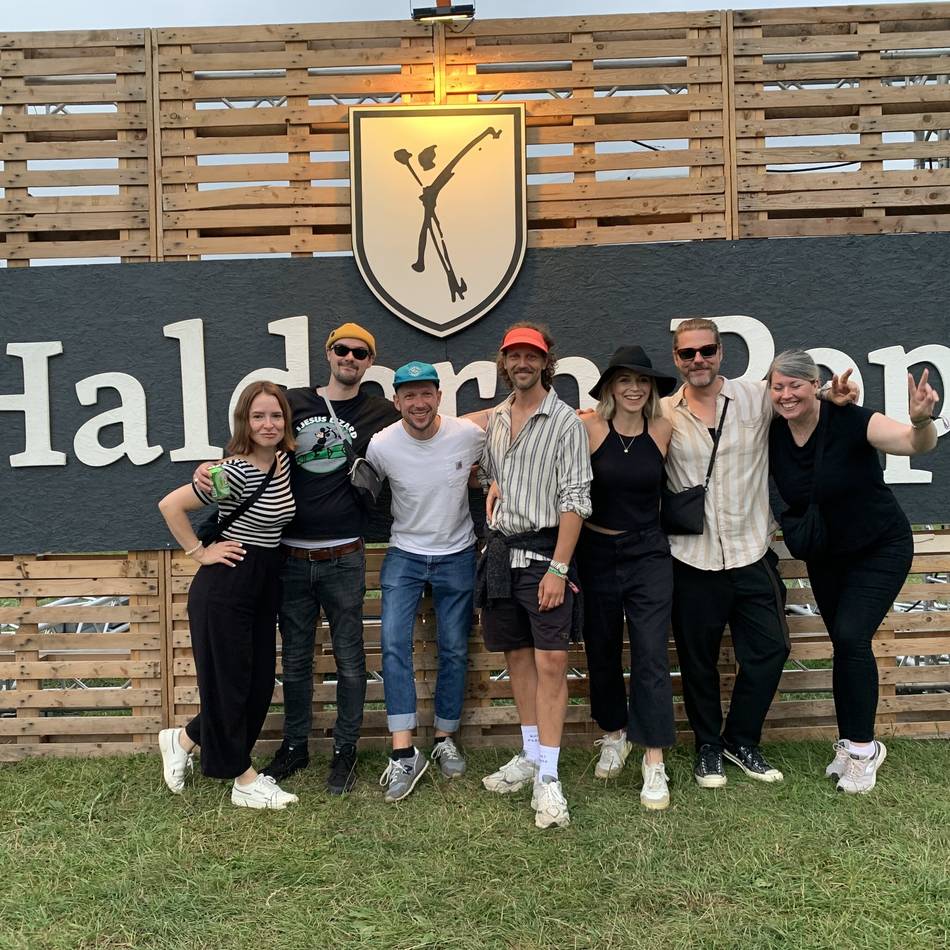 Auch bei Essen und Trinken ist das Festival besonders: Pop-Pralinen, Kuhmilch und eine eigene Währung – so bunt ist Haldern Pop
