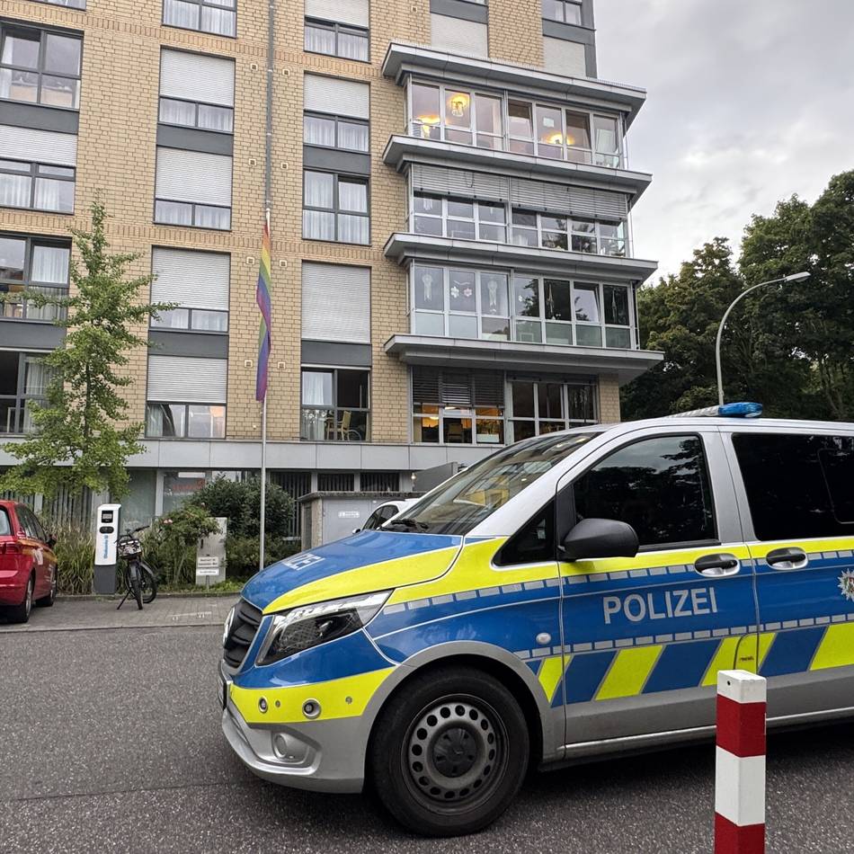Im fünften Obergeschoss: Großeinsatz nach Brand in Mönchengladbacher Altenheim