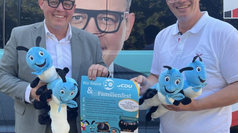 Mmit Maskottchen Crefelinchen: Die CDU Krefeld feiert 80-jähriges Bestehen mit großem Fest