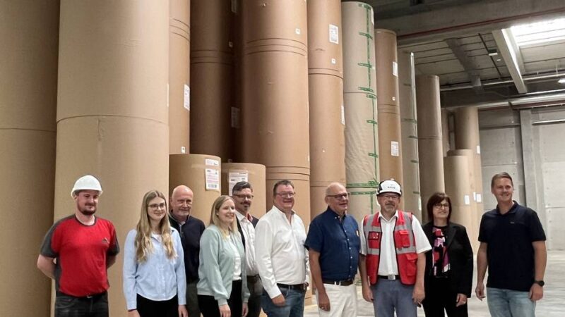 Sommertour der Wirtschaftsförderung: Die stärksten „Pappkartons“ kommen aus Goch und Weeze