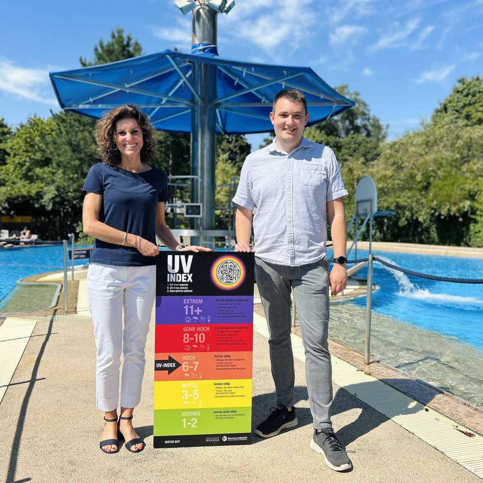 Aktion in Leverkusener Freibädern: UV-Anzeiger warnen Badegäste vor zu viel Sonne