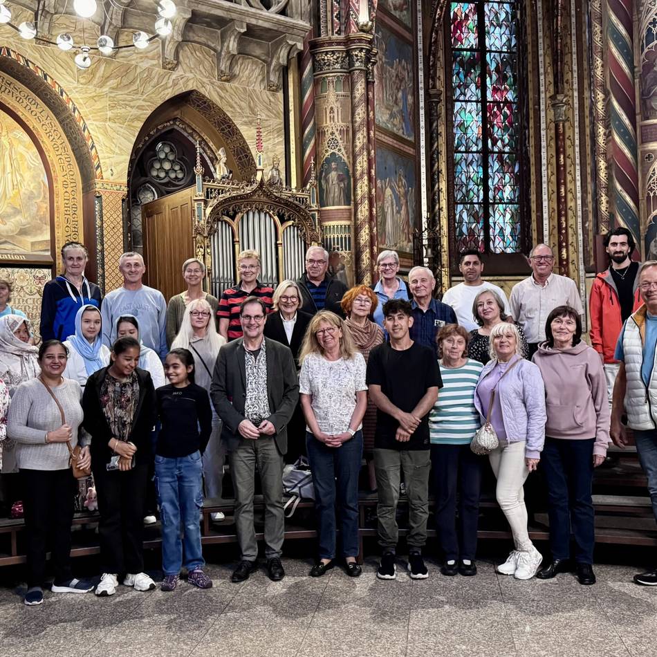 Ferienangebot in Kevelaer: Internationaler Sprachtreff sieht sich die Orgel der Basilika an
