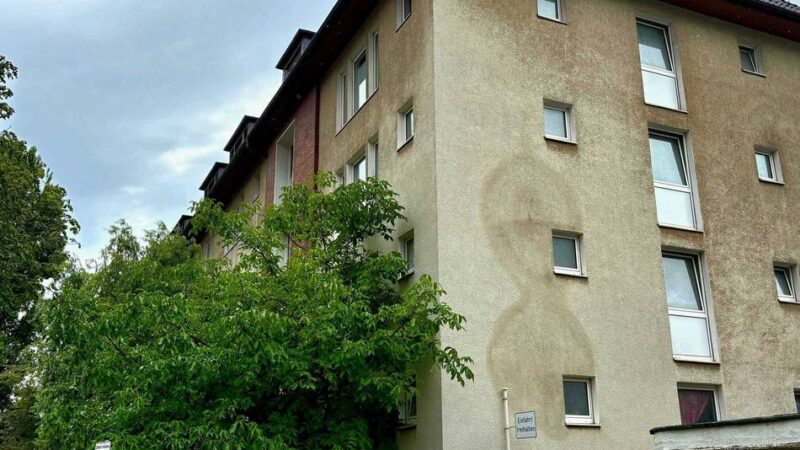 Zwangsversteigerung in Düsseldorf: Investor gegen Immobiliengesellschaft – Bieterstreit um Mehrfamilienhaus im Zooviertel