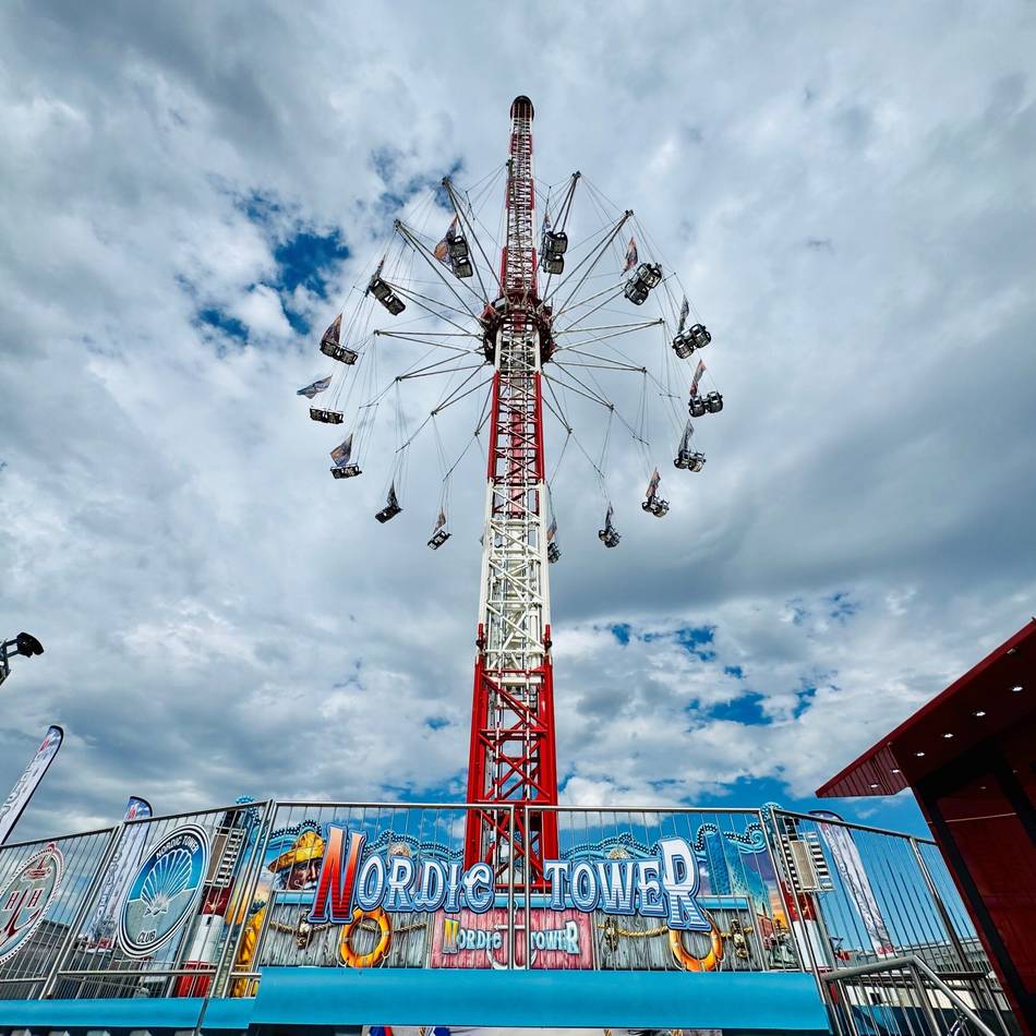 Von Grusel-Show bis Höhenflug: Ab die Fahrt! Premieren-Flut auf der Neusser Kirmes