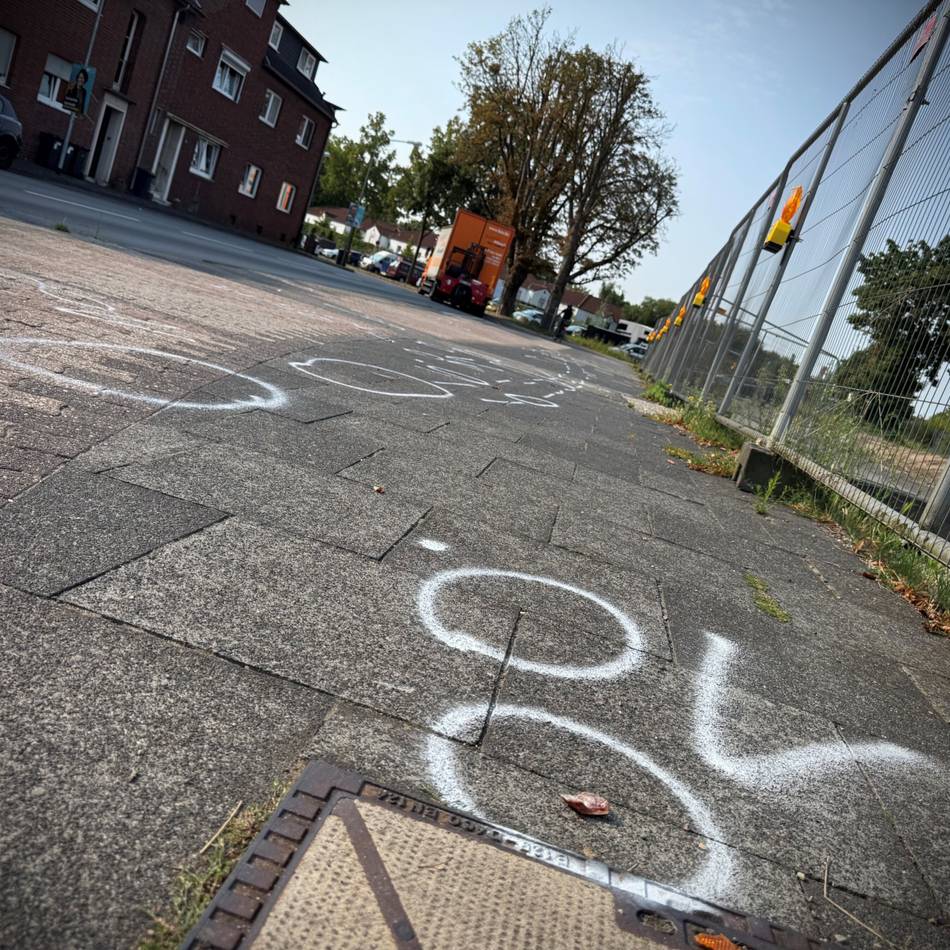 Verdacht nach Unfall am Berghäuschensweg: Führte Lachgas-Konsum zur Todesfahrt in Neuss?