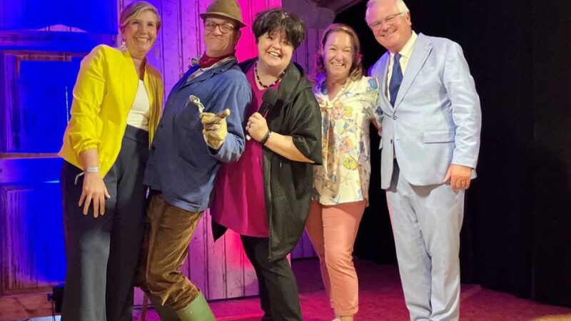 Comedy mit Ingrid Kühne und ihren Freunden: Walbeck lacht für das Hospiz
