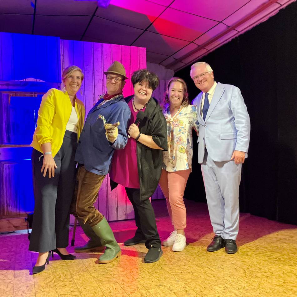Comedy mit Ingrid Kühne und ihren Freunden: Walbeck lacht für das Hospiz