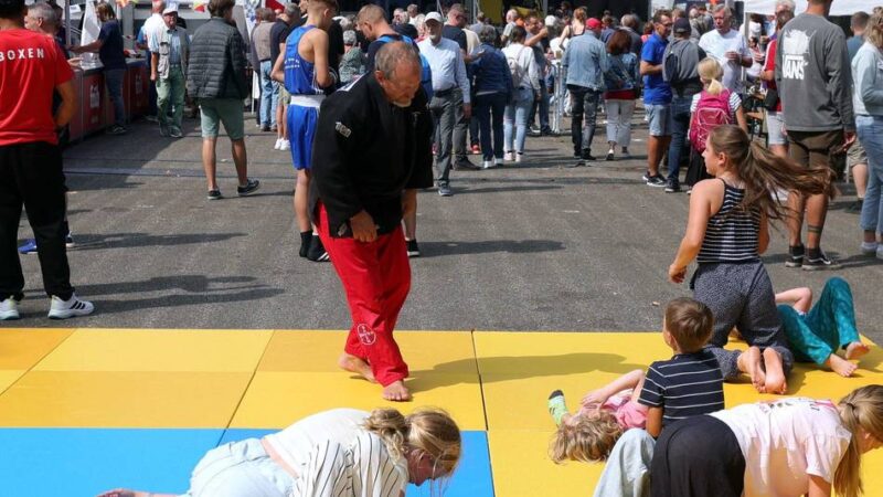 Verein veranstaltet Open-Air-Festival: „Hit-Dorffest“ übertrifft alle Erwartungen