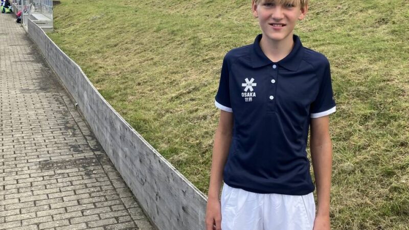 Hockey-EM in Mönchengladbach: Als jüngster Helfer am Spielfeldrand