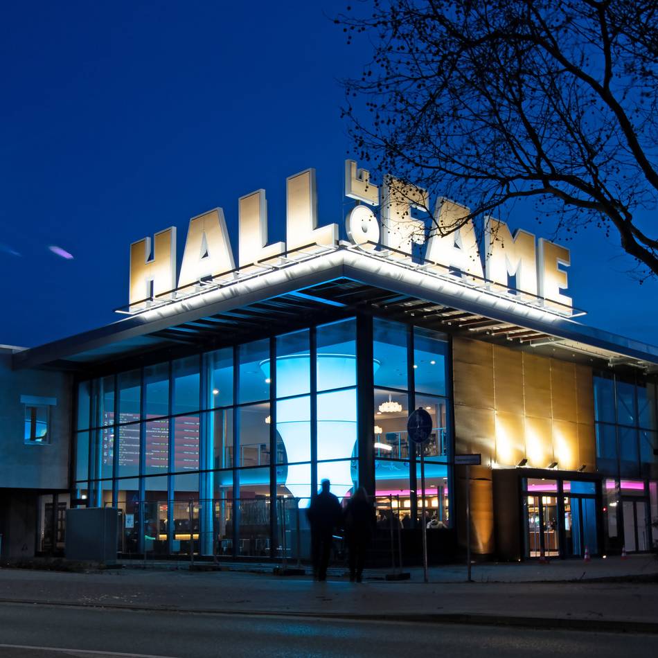 „Hatten schon vergangenes Jahr Anfragen“: Stricken im Kino – jetzt auch in Moers und Kamp-Lintfort