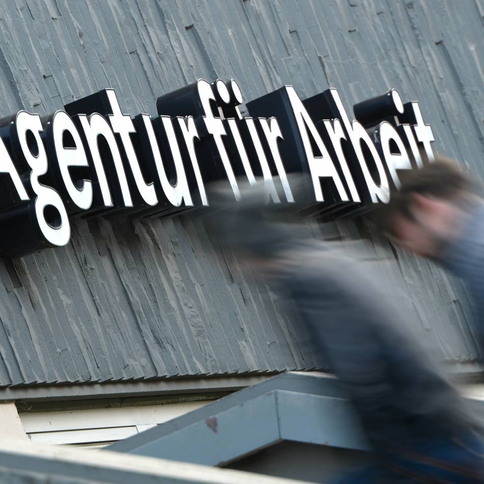 Jobsuche in Mettmann: Arbeitsagentur Mettmann führt feste Servicezeiten ein
