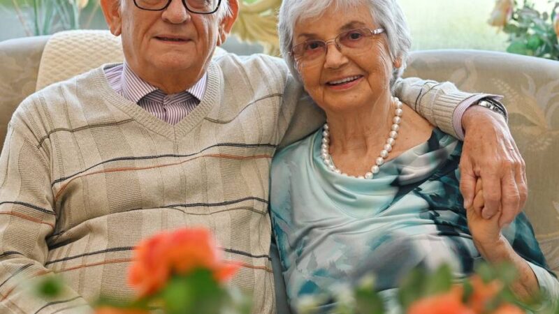 Gertrud und Dieter Rauer aus Hückeswagen feiern Diamanthochzeit: „Wenn du ihn nicht nimmst, dann nehme ich ihn“