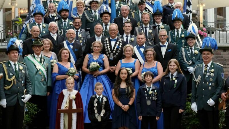 Schützenfest beginnt mit Patronatsfest: Xantens Helenen suchen neue Majestäten