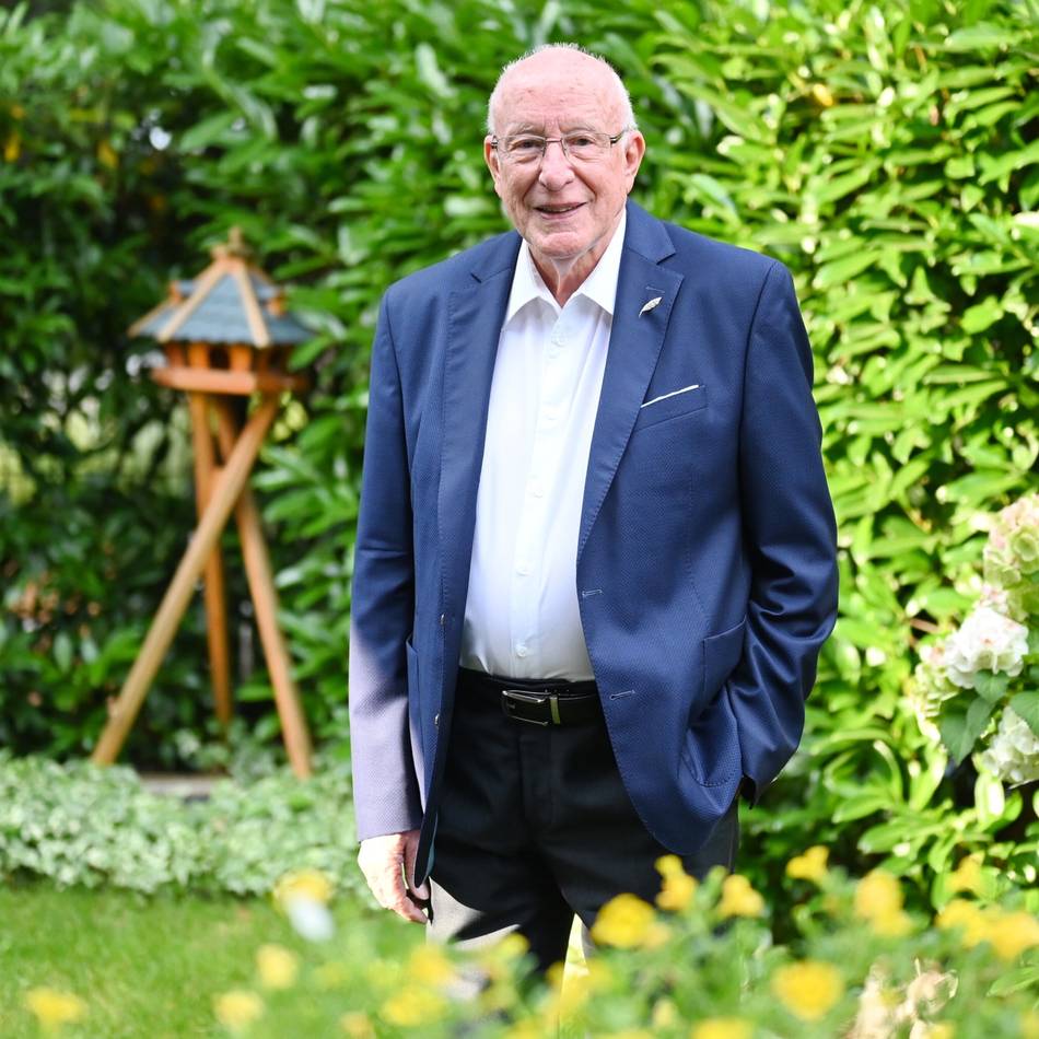 Sport-Legende aus Radevormwald: Ein Weltmeister feiert seinen 85. Geburtstag